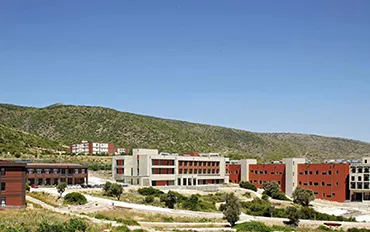 معهد إزمير للتكنولوجيا campus